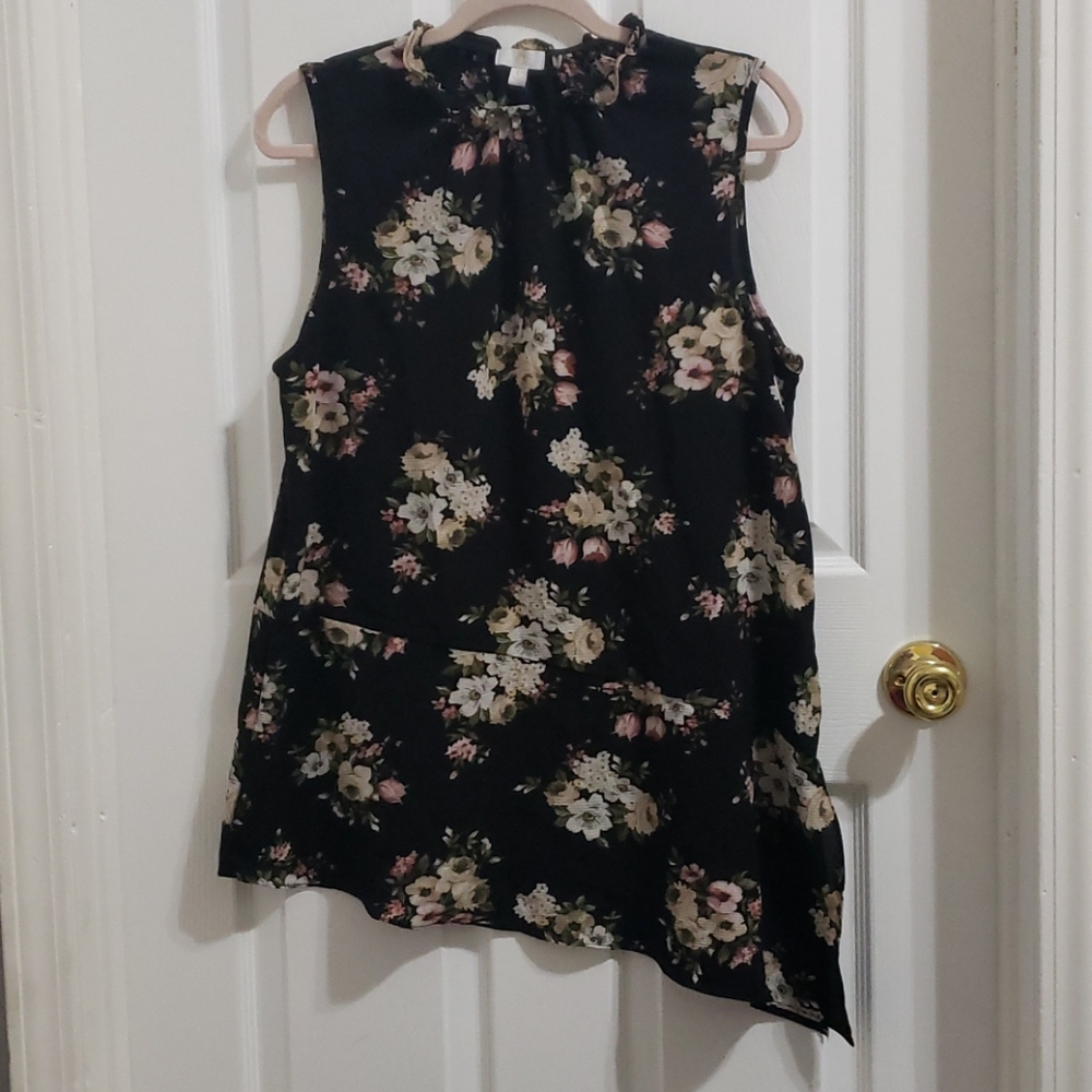 Black high-neck blouse with floral print | Size L